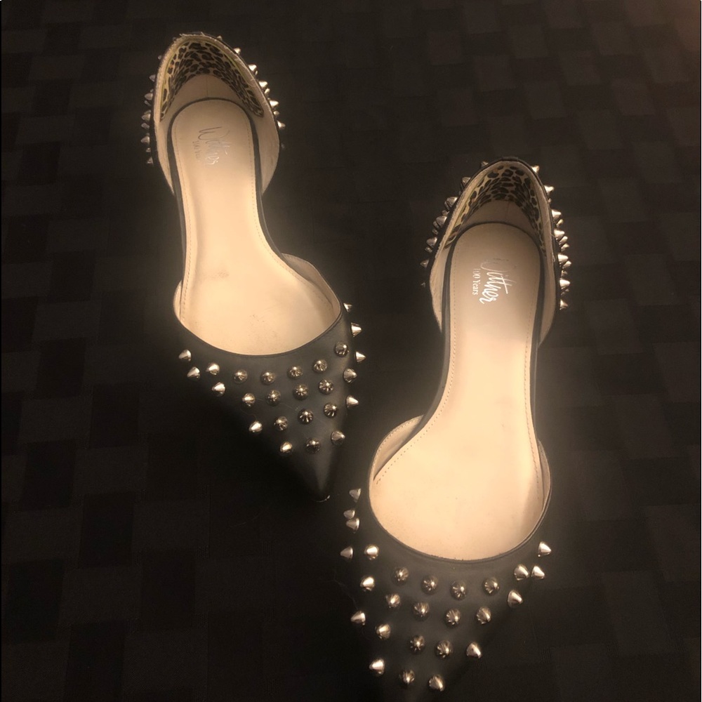 Wittner Spiked Flats